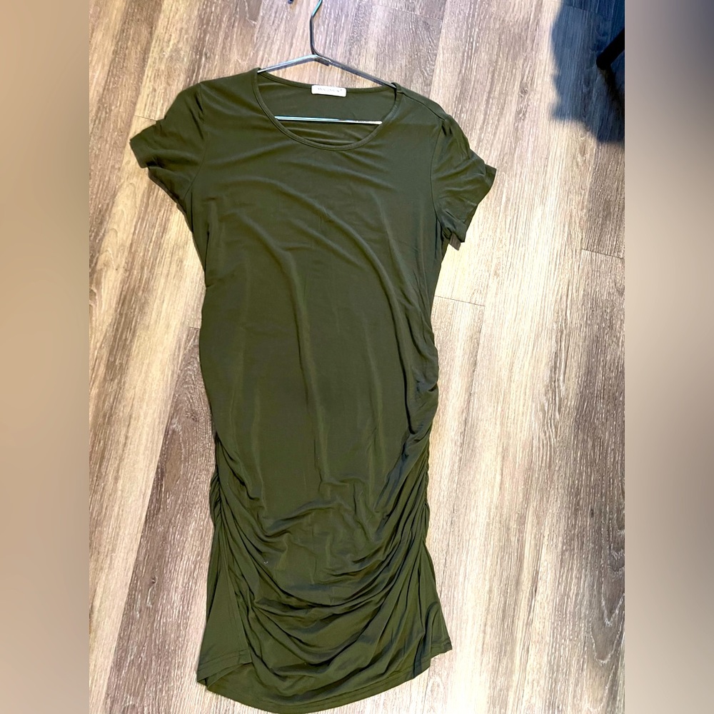 Small Show Ruffled Midi dress